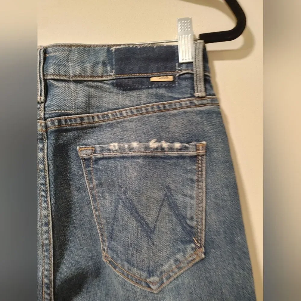 MOTHER high-rise, straight leg kick it jean in Tell it to the Pope Size 28